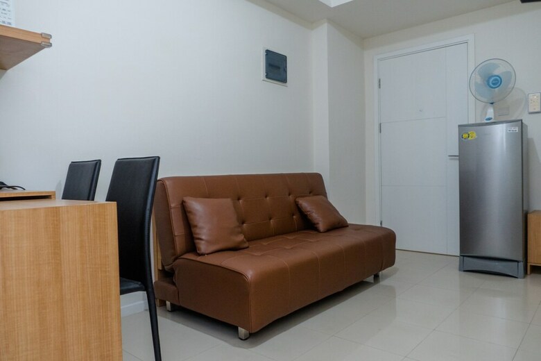 Apartamentos Comfy 2br With Sofa Bed At Parahyangan Residence