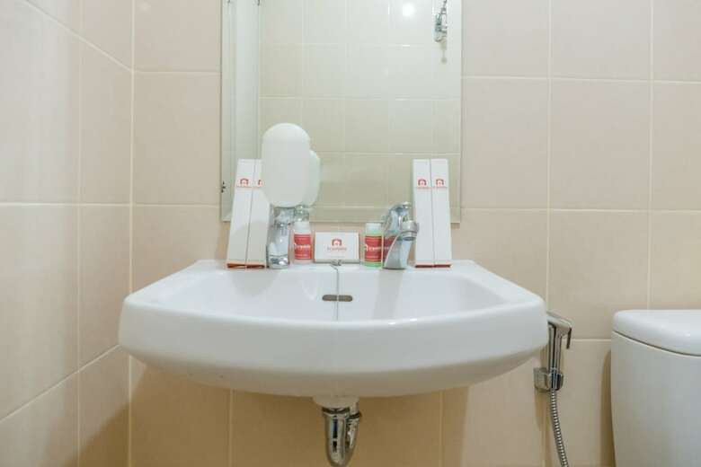 Apartamentos Comfy 2br With Sofa Bed At Parahyangan Residence