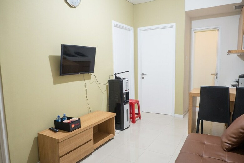 Apartamentos Comfy 2br With Sofa Bed At Parahyangan Residence