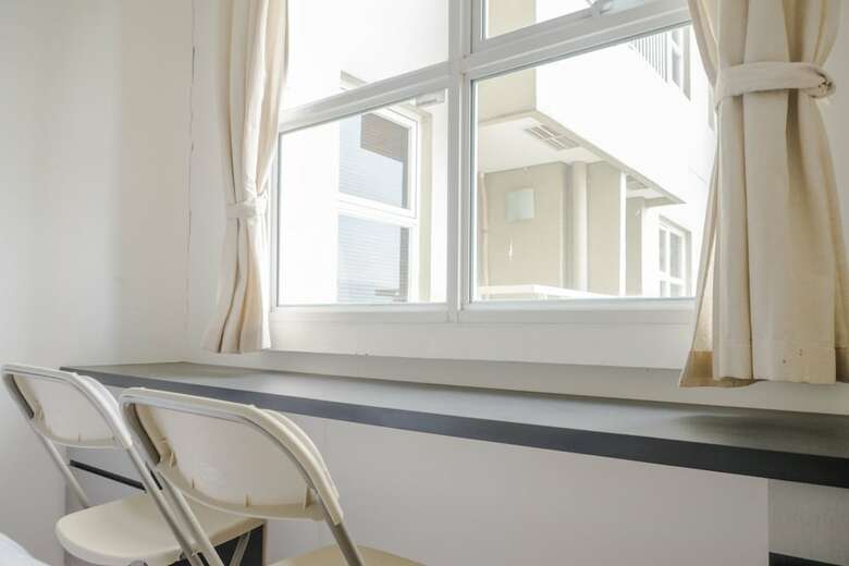 Comfortable 2br Apartment At Parahyangan Residence