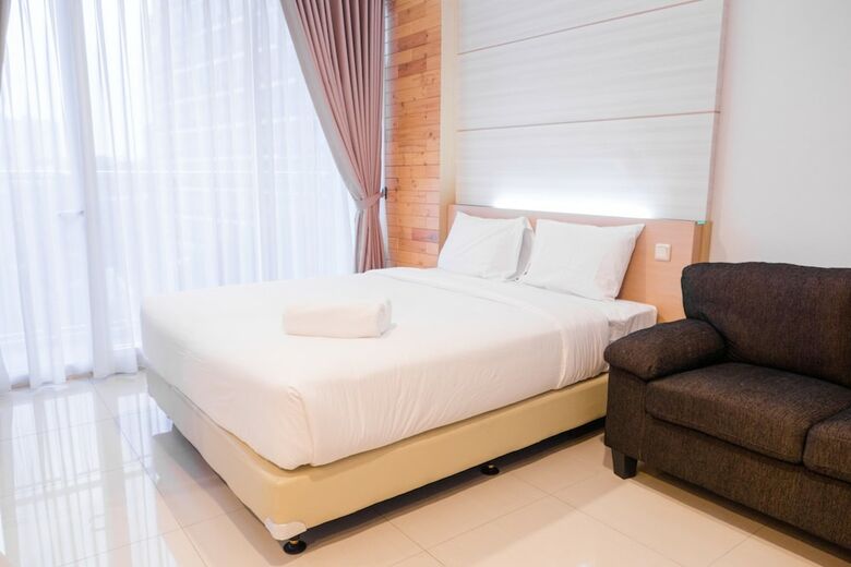 Comfy Studio At Dago Suites Apartment