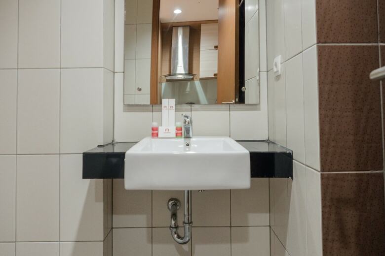 Comfy Studio At Dago Suites Apartment