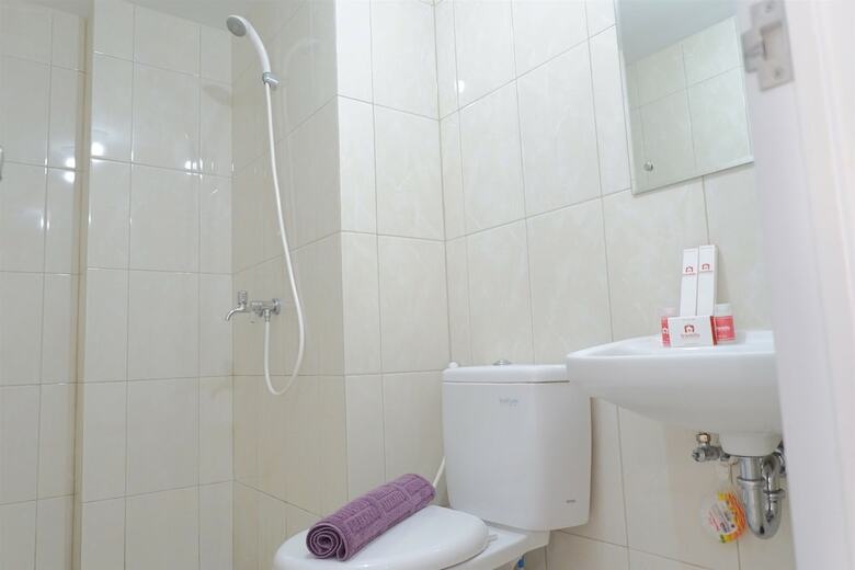 Clean And Tidy 2br The Springlake Summarecon Apartment