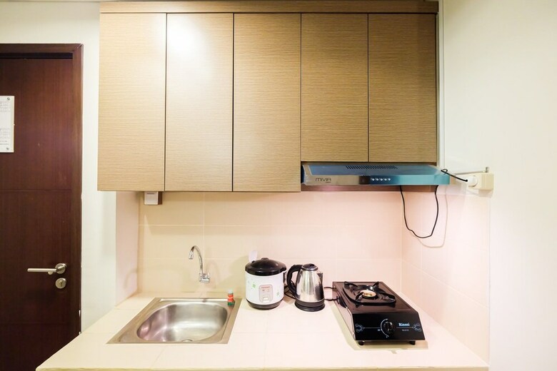 Clean And Comfy 1br Saveria Apartment Near Aeon Mall