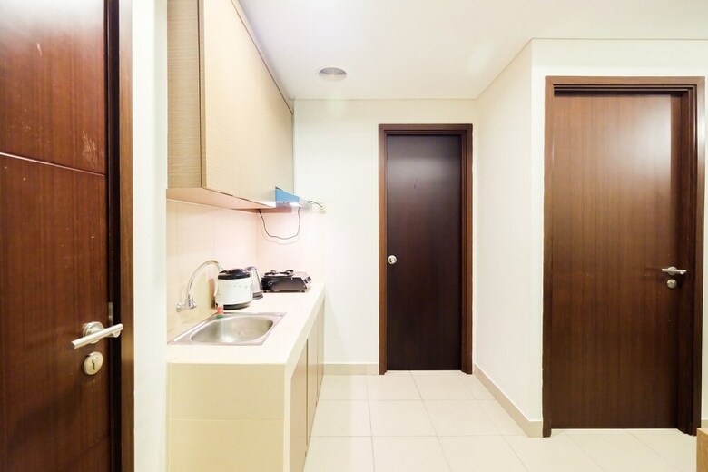 Clean And Comfy 1br Saveria Apartment Near Aeon Mall
