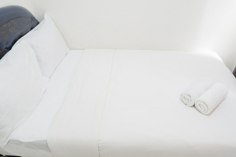 1br Apartment With Sofa Bed At Menteng Square