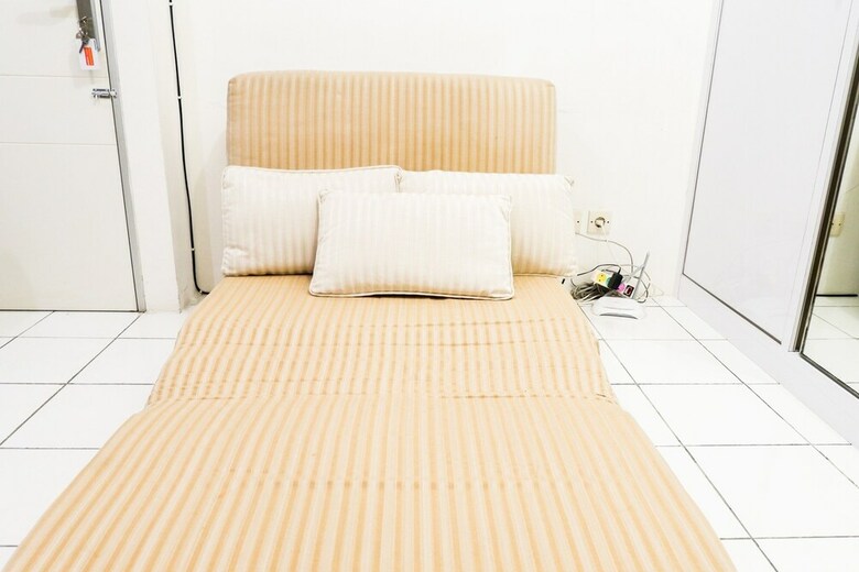 1br Apartment With Sofa Bed At Menteng Square