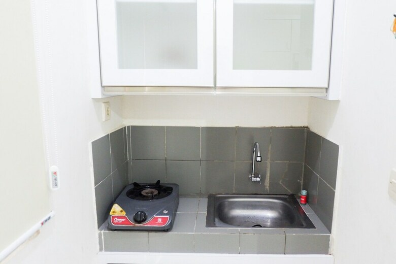 1br Apartment With Sofa Bed At Menteng Square