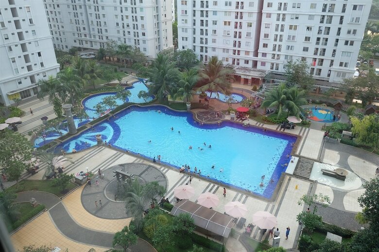 Spacious 3br At Green Palace Apartment