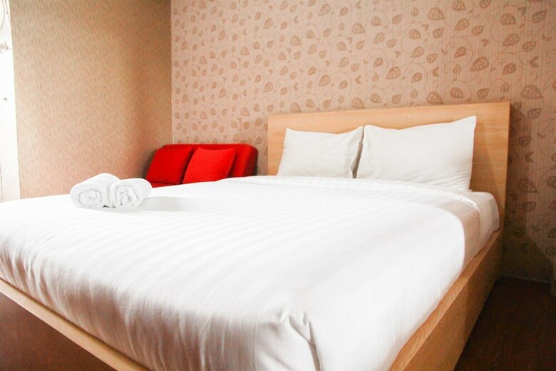 Comfortable Studio Kemang View Apartment