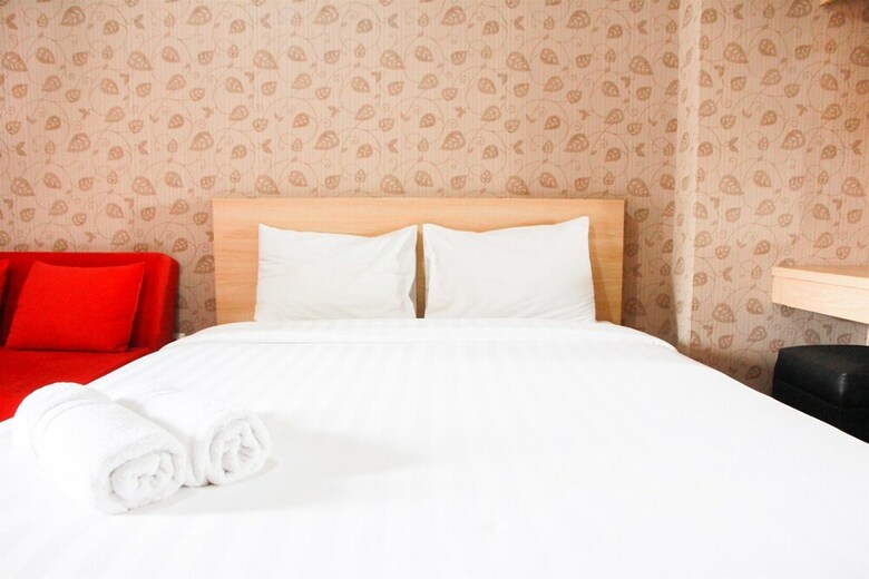Comfortable Studio Kemang View Apartment