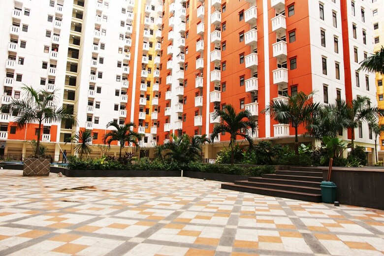 Comfortable Studio Kemang View Apartment