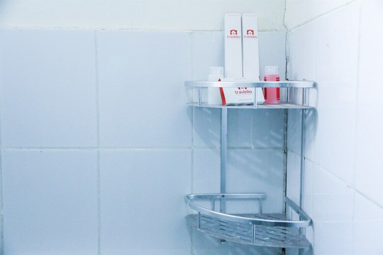 Comfortable Studio Kemang View Apartment