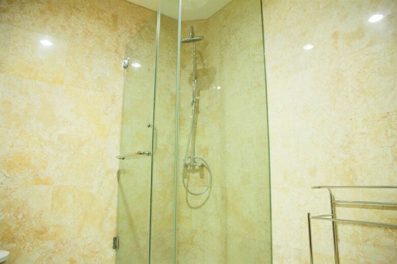 Luxurious 4br Essence Dharmawangsa Apartment