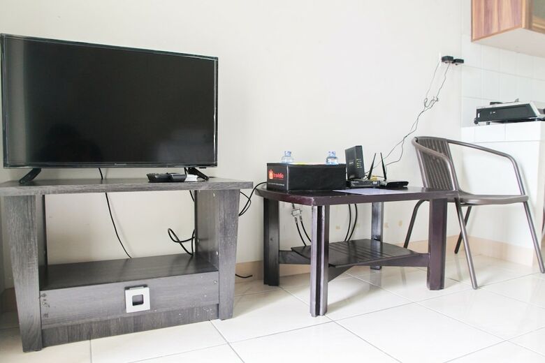 Homey Studio @springlake Summarecon Apartment