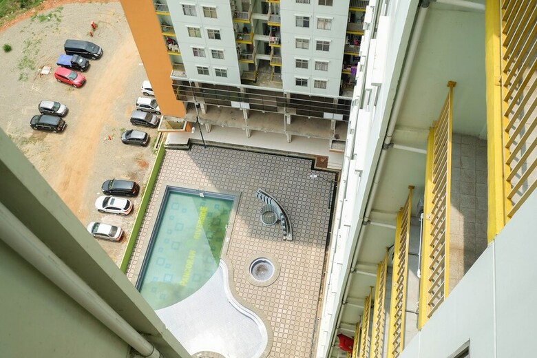 Simple 2br Pancoran Riverside Apartment