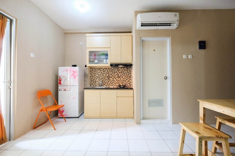 Simple 2br Pancoran Riverside Apartment