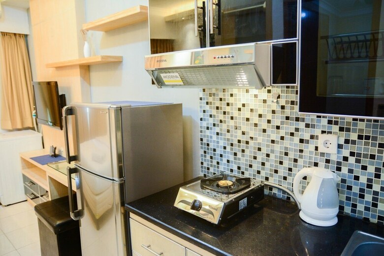 Simply Studio Maple Park Apartment With City View