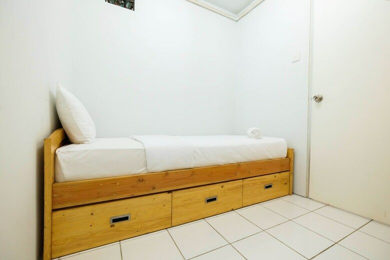 Classic 2br Apartment Gading Nias Residence