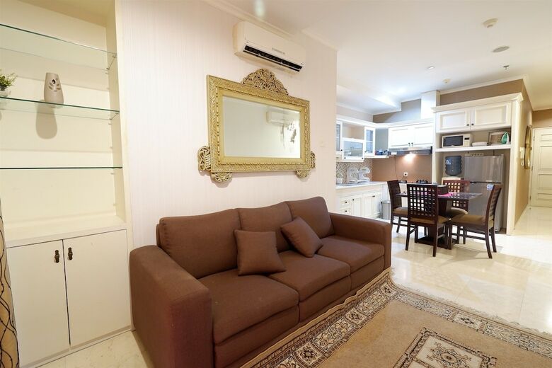 Premium Location 2br Apartment @ Fx Residence