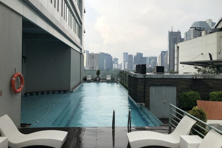 Premium Location 2br Apartment @ Fx Residence