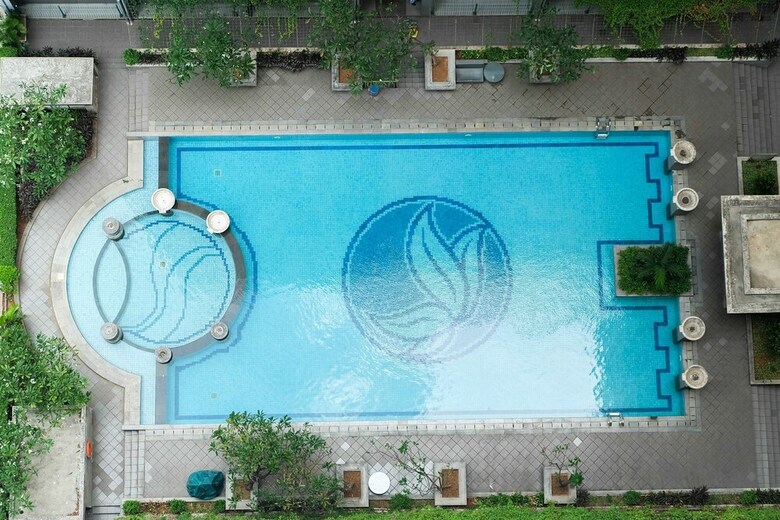 Elegant 2br Green Pramuka Apartment