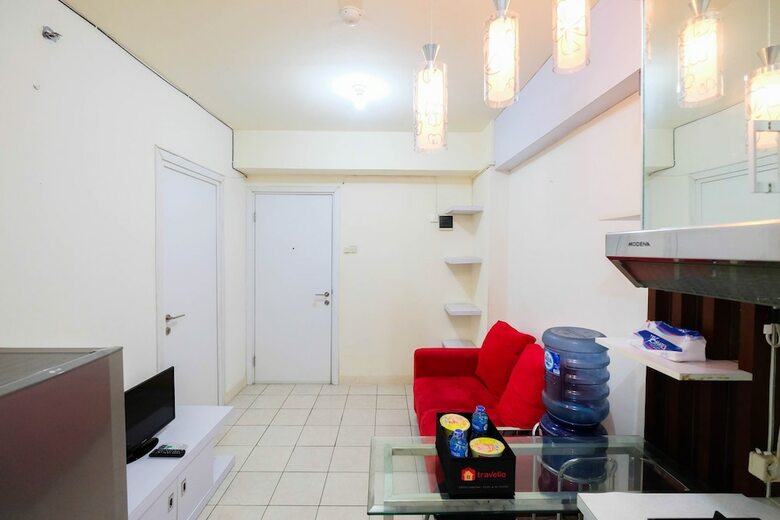 Elegant 2br Green Pramuka Apartment