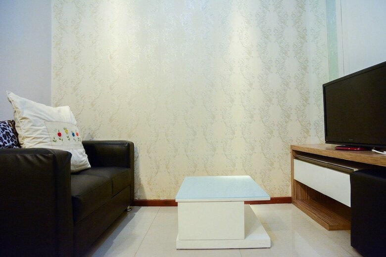 Strategic Location 1br Apartment Thamrin Residence