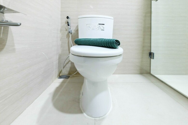 Luxurious 2br Four Winds Apartment Near Senayan