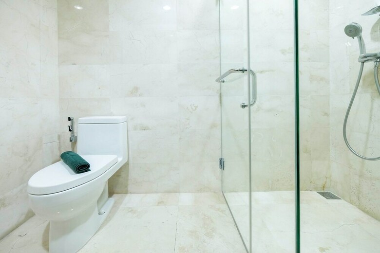 Luxurious 2br Four Winds Apartment Near Senayan