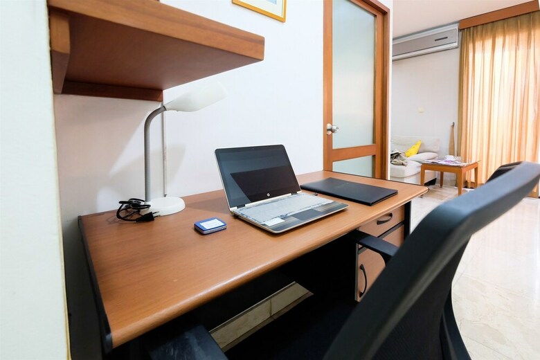 Big 2br Park Royale Apartment Near Jcc And Semanggi