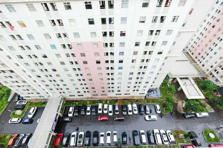 Modern 2br Kalibata City Apartment