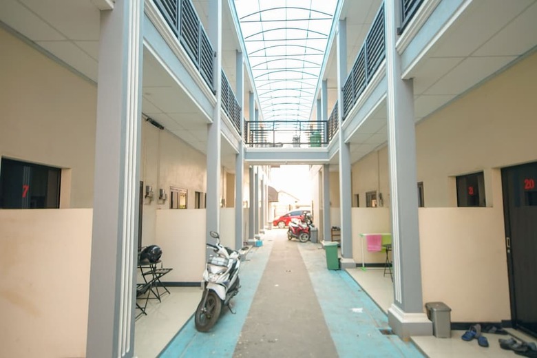 Hostal Oyo 247 Wisma Merdeka