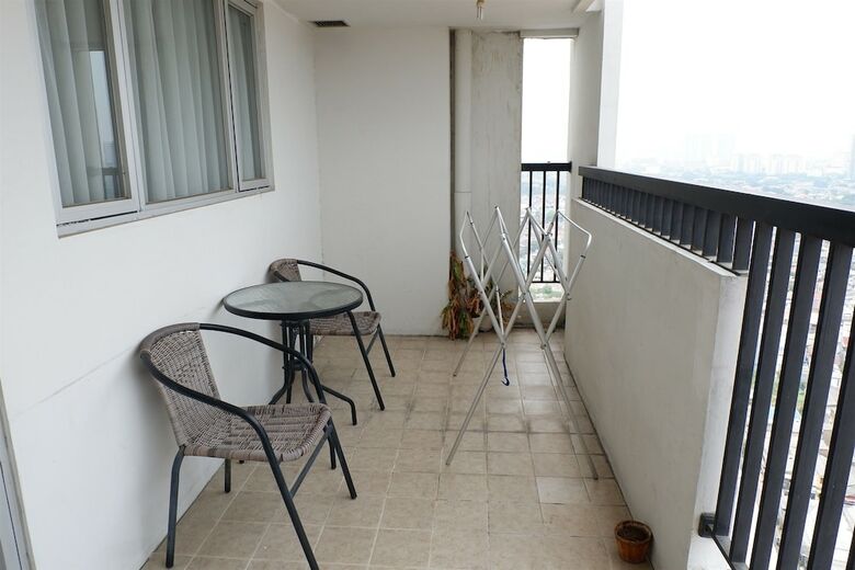 Exclusive 1br Apartment The Wave Kuningan Near Epicentrum