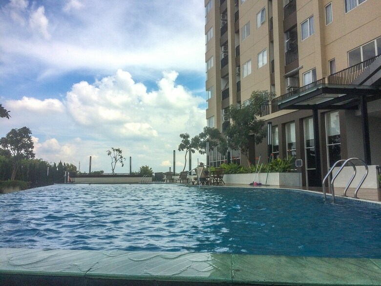 Minimalist Studio The Oasis Apartment Cikarang