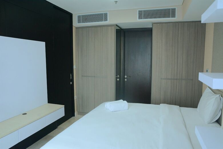 Luxurious And Comfortable 1br Ciputra World 2 Apartment