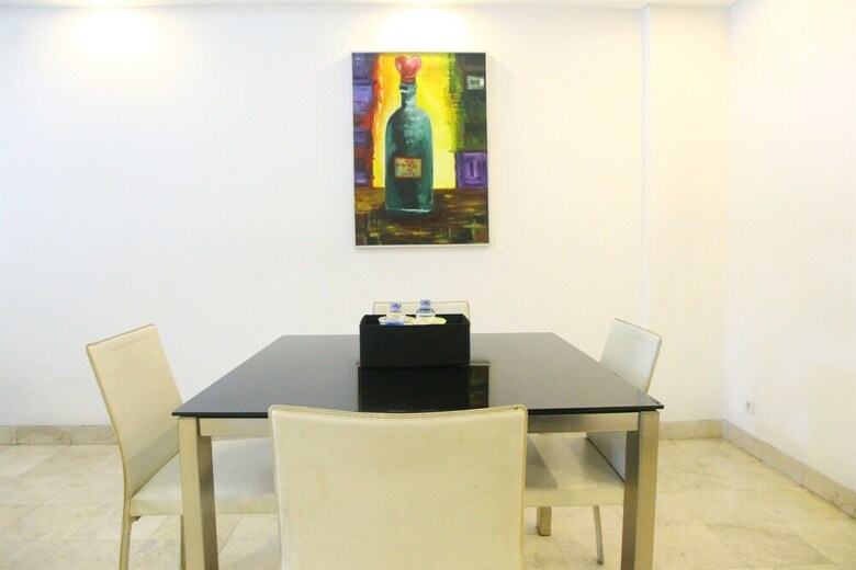 Spacious 2br Brawijaya Apartment