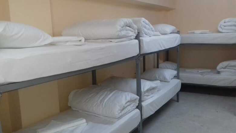 Hotel Karyola Otel - Caters To Men