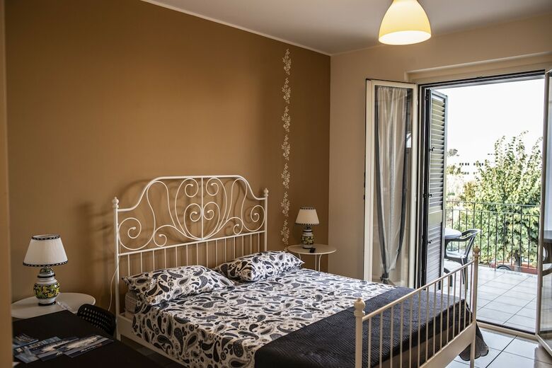 B&B Caravello
