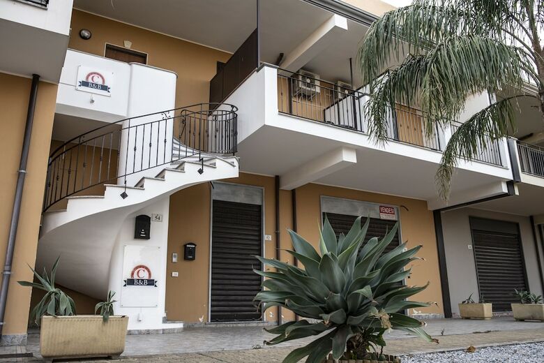 B&B Caravello