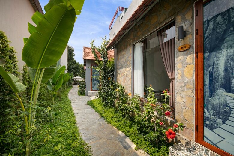 Tam Coc Holiday Hotel & Villa