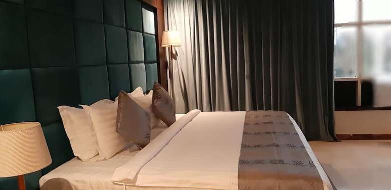 Hotel Three Points Al Salama