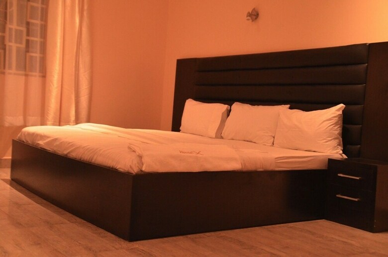 Hotel House X