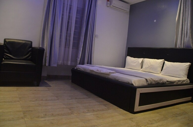 Hotel House X