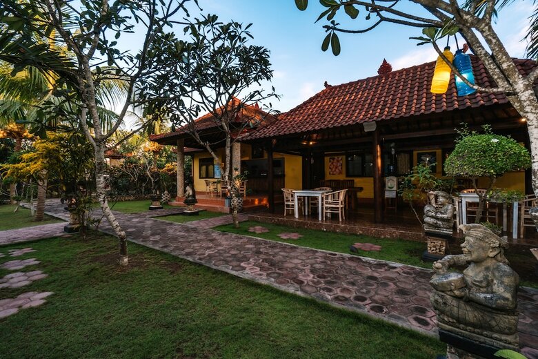 Bed & Breakfast Bunda 7 Bungalow