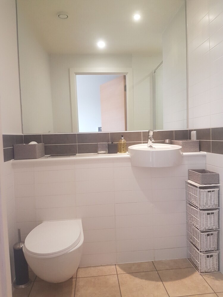 Tp Apartments - Canal Wharf