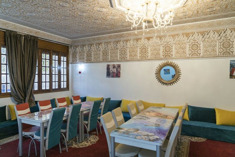 Hostal Blue And White House