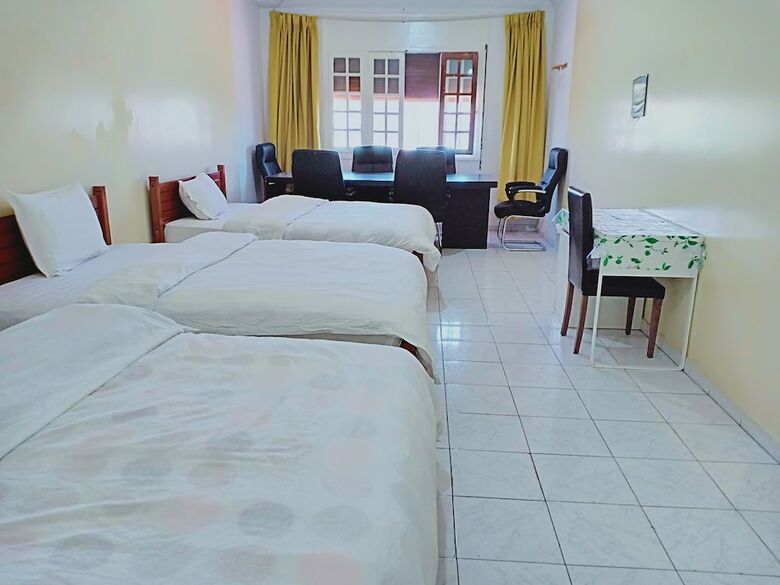 Hostal Blue And White House