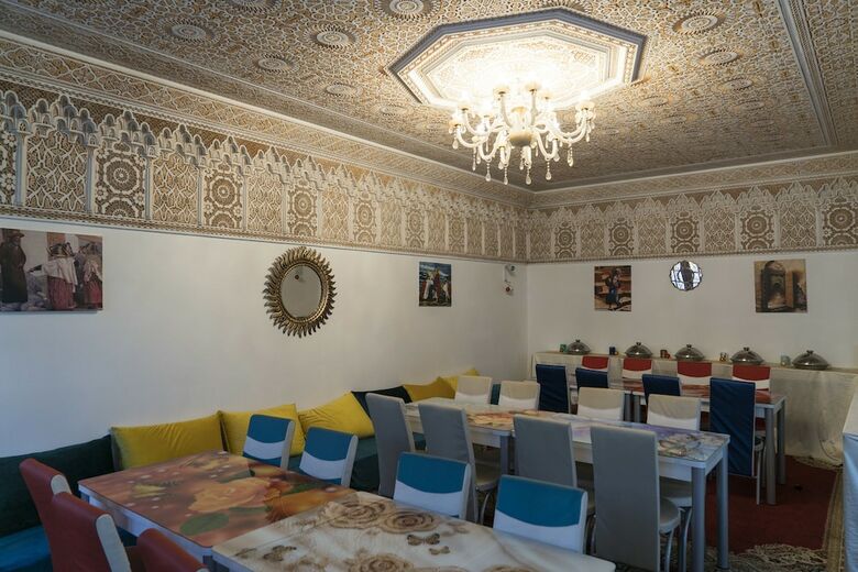 Hostal Blue And White House