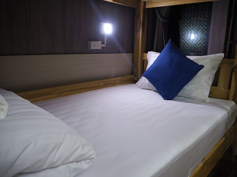 Sleep Walker Hotel Nawarat Bridge